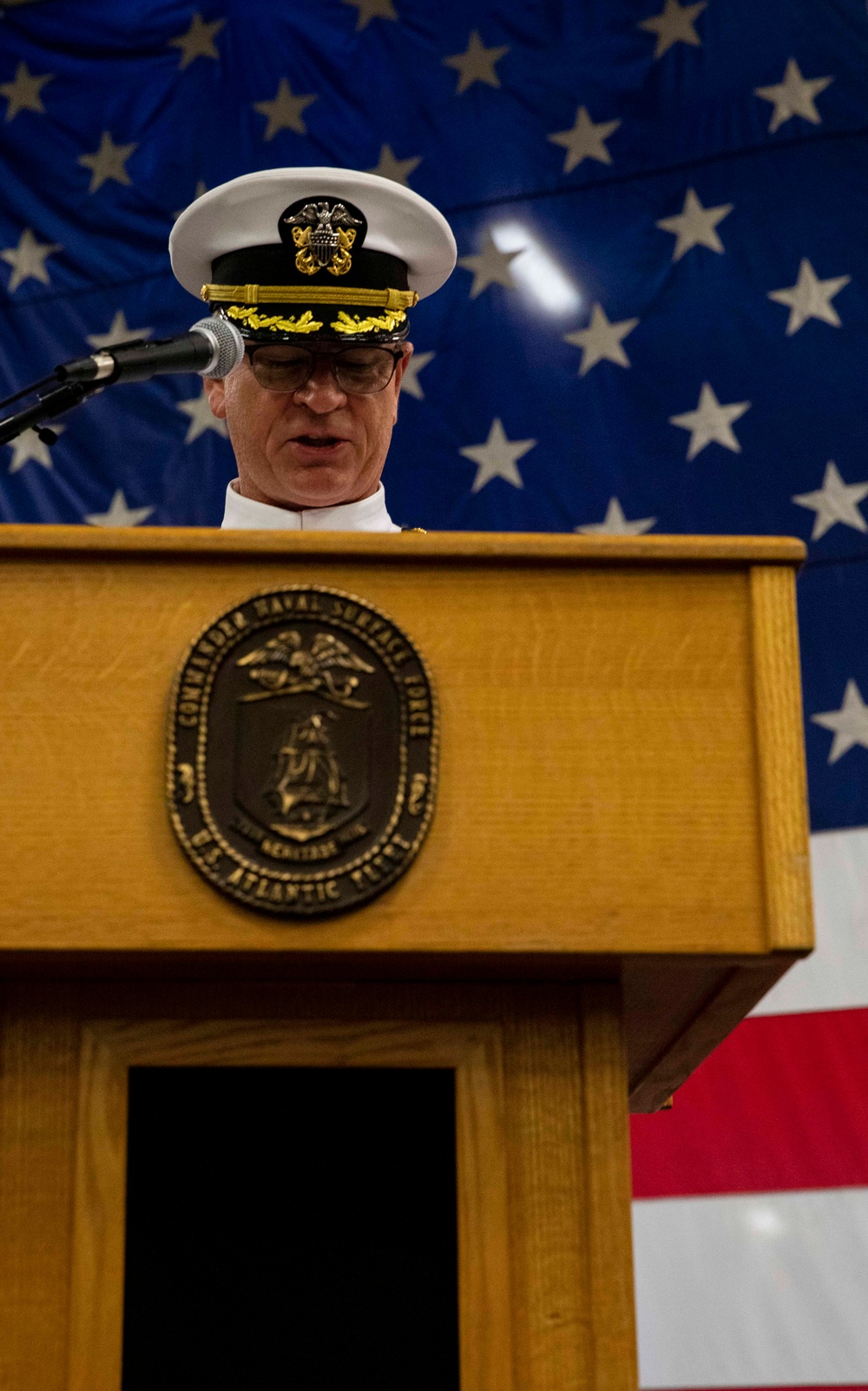 SURFLANT holds Change of Command Ceremony aboard Wasp