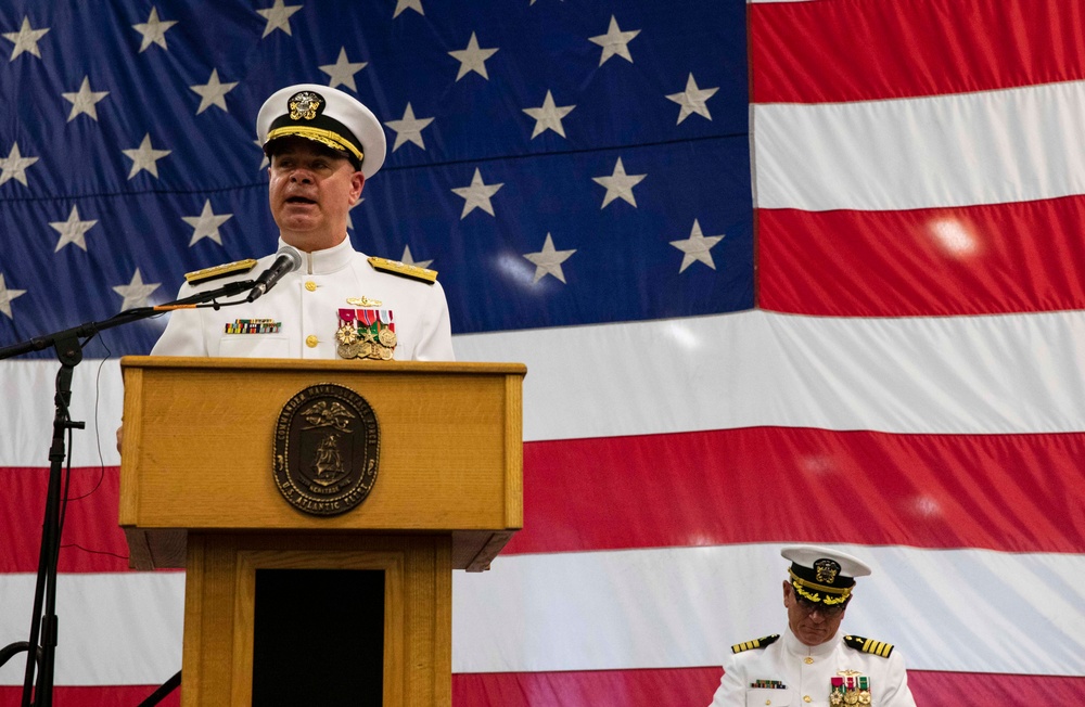 SURFLANT holds Change of Command Ceremony aboard Wasp