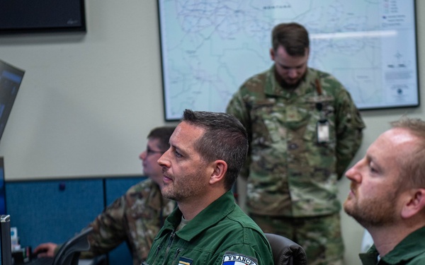 French Air and Space Force‘s Strategic Air Forces Command visits Eighth Air Force