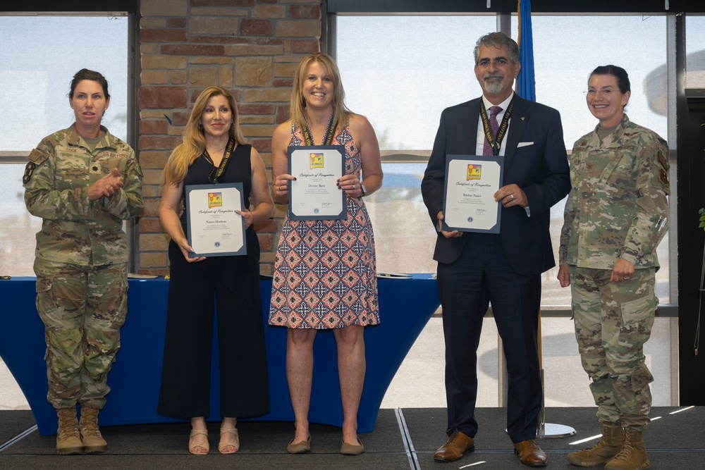 Holloman welcomes newest honorary commanders