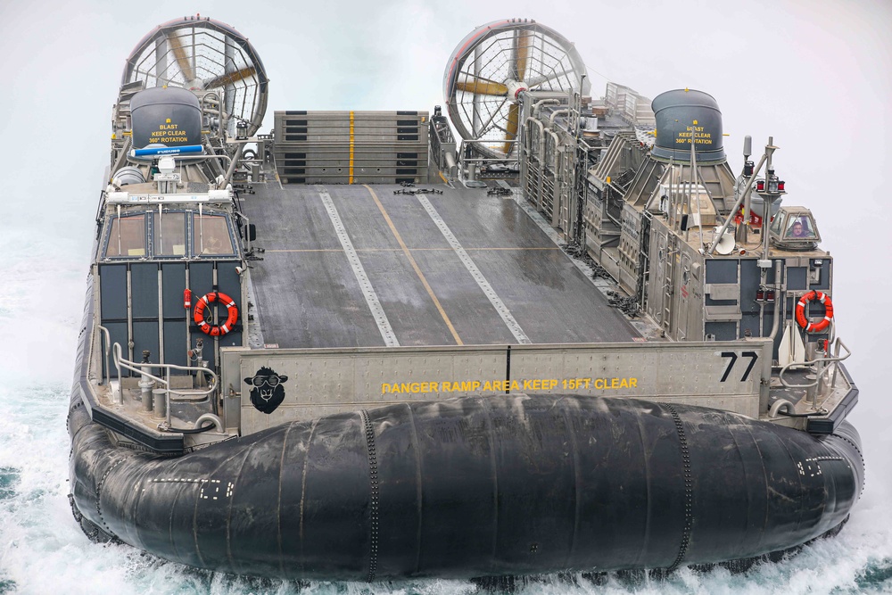 USS Carter Hall Conducts LCAC Operations