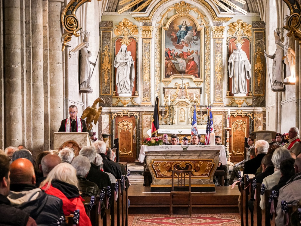 82nd Airborne Division participates in combined memorial service during D-Day 79