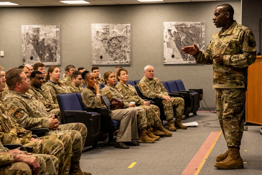 ANG CCM Williams visits the 176th Wing