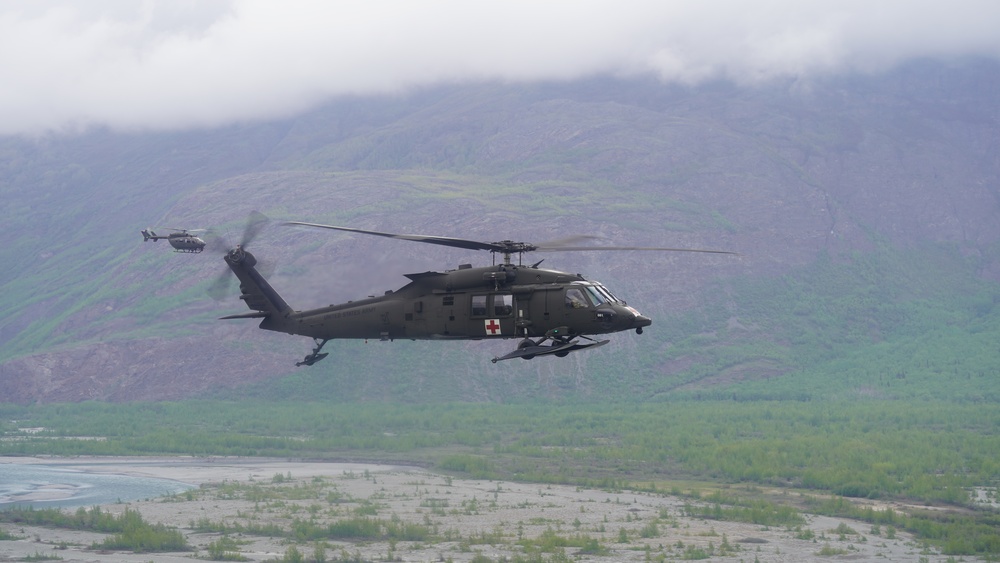 Alaska Army National Guard conducts aviation training near Colony Glacier