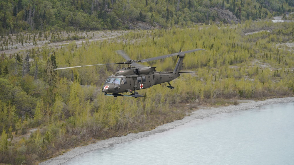 Alaska Army National Guard conducts aviation training near Colony Glacier