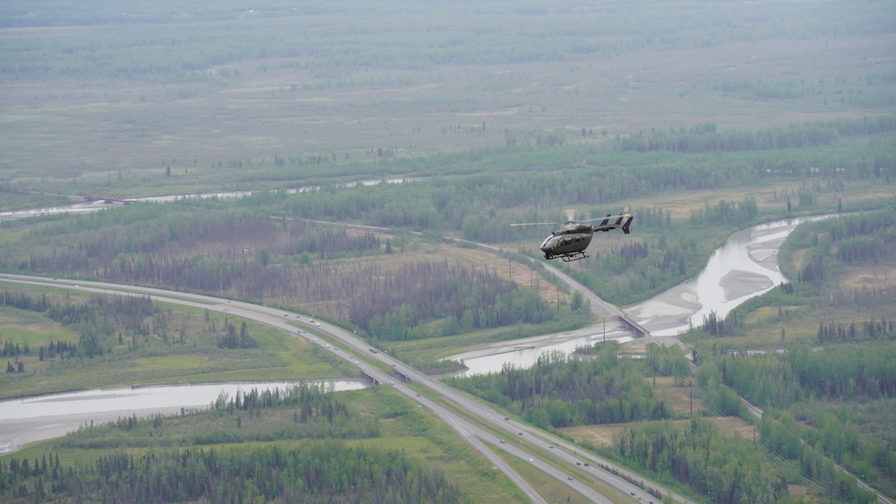 Alaska Army National Guard conducts aviation training near Colony Glacier