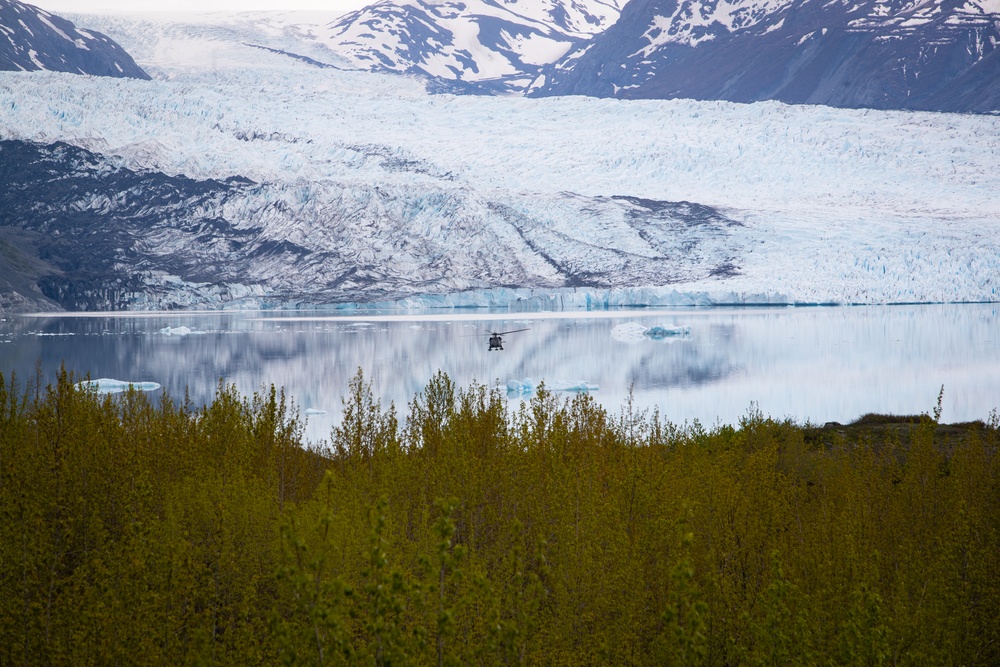 Alaska Army Aviation Conducts Training Near Colony Glacier