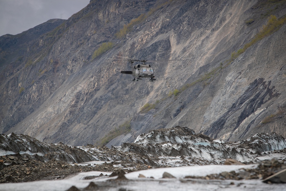 Alaska Army Aviation Conducts Training Near Colony Glacier