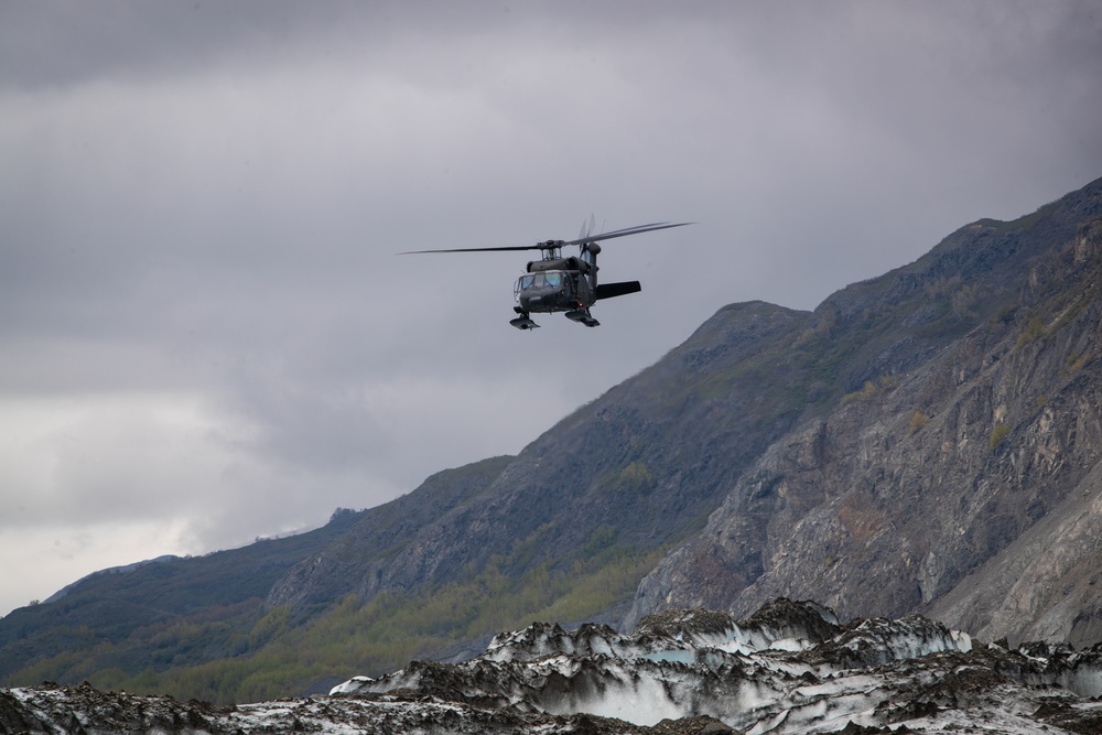 Alaska Army Aviation Conducts Training Near Colony Glacier