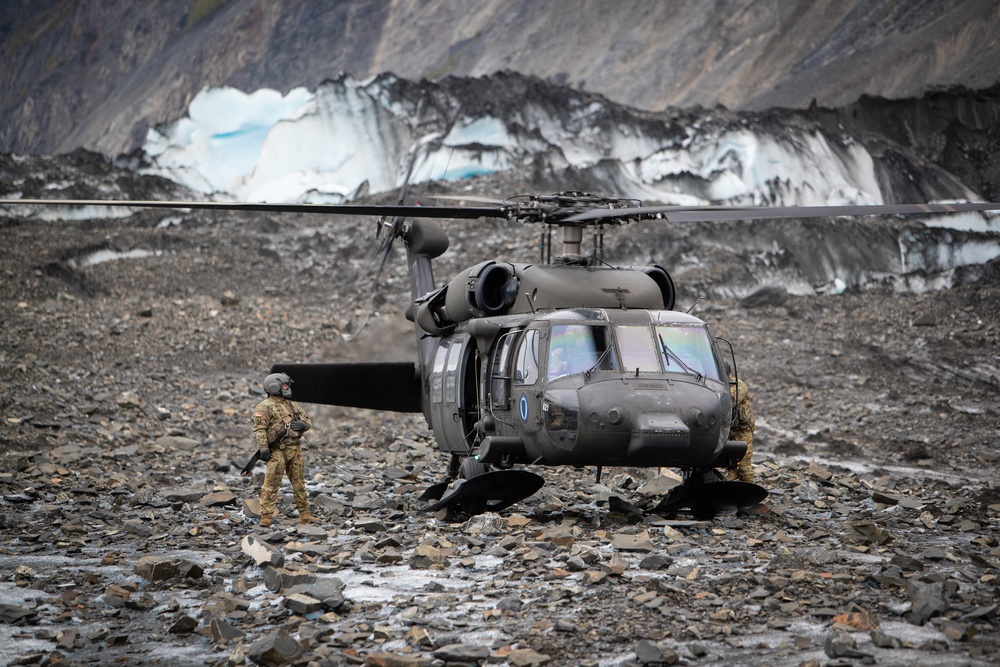 Alaska Army Aviation Conducts Training Near Colony Glacier