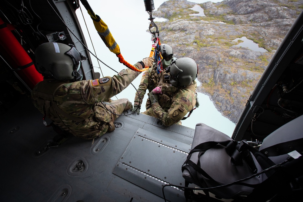 Alaska Army Aviation Conducts Training Near Colony Glacier