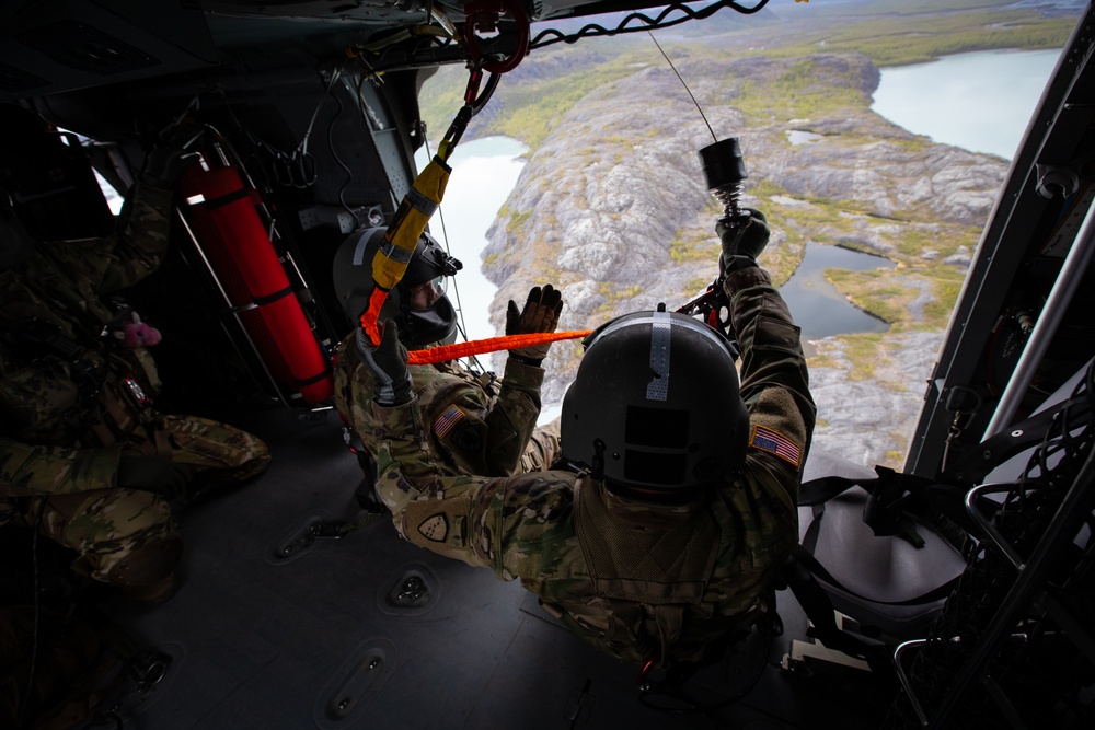 Alaska Army Aviation Conducts Training Near Colony Glacier