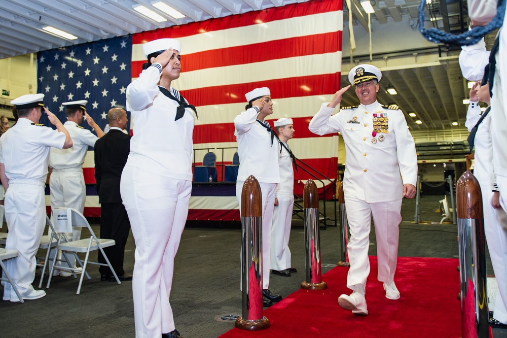 Amphibious Squadron 5 Change of Command