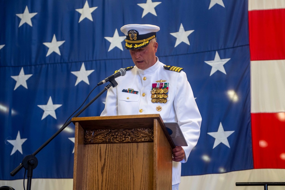 Amphibious Squadron 5 Change of Command