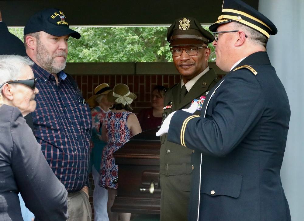 ILLINOIS NATIONAL GUARD SUPPORTS FUNERAL AND HONORS FOR WORLD WAR II TECHNICAL SERGEANT HAROLD KRETZER