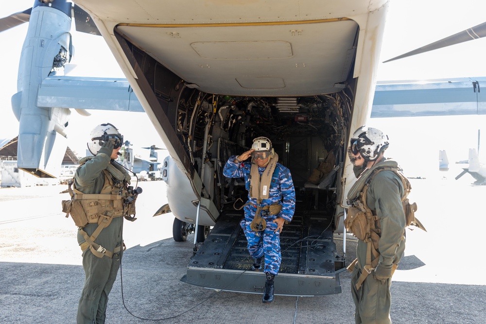 RAAF, Indonesian Air Force tour Darwin in MV-22B Osprey