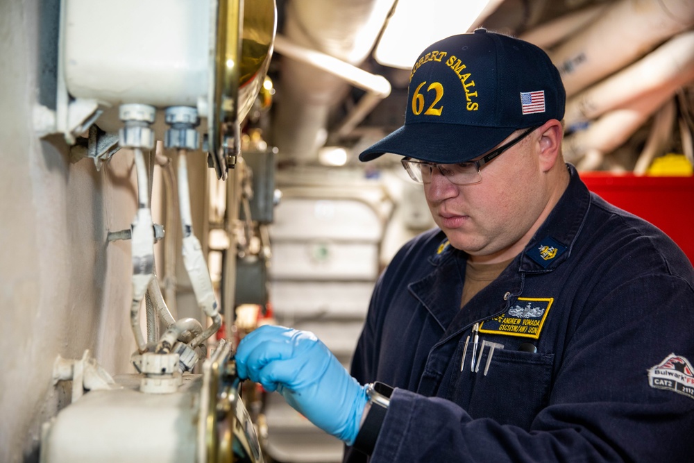 USS Robert Smalls (CG 62) Conducts Cleaning Stations