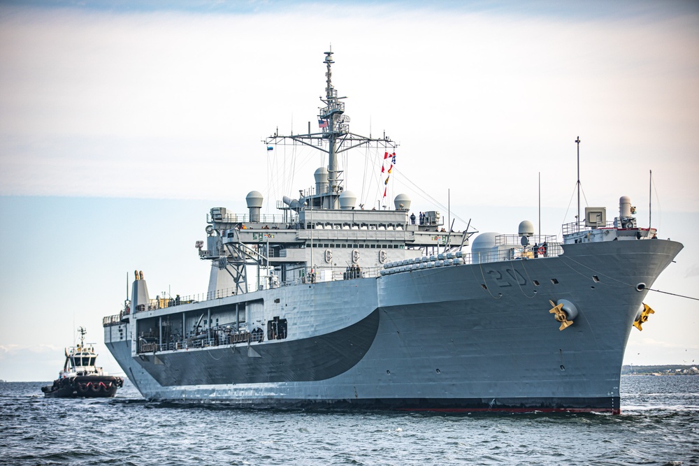 USS Mount Whitney Arrives in Tallinn, Estonia