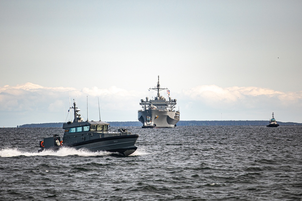 USS Mount Whitney Arrives in Tallinn, Estonia