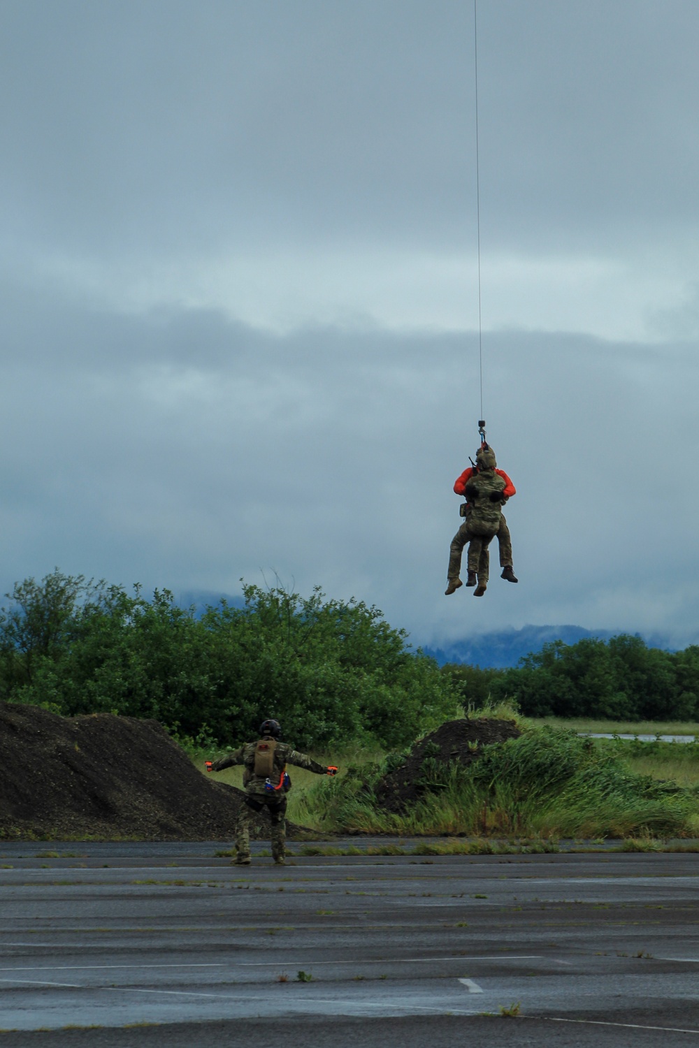 Guardian Angel Combat Search and Rescue hoist training