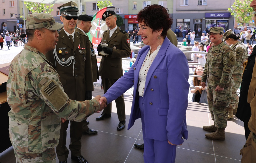 4th Infantry Division leaders join Polish allies for military oath ceremony