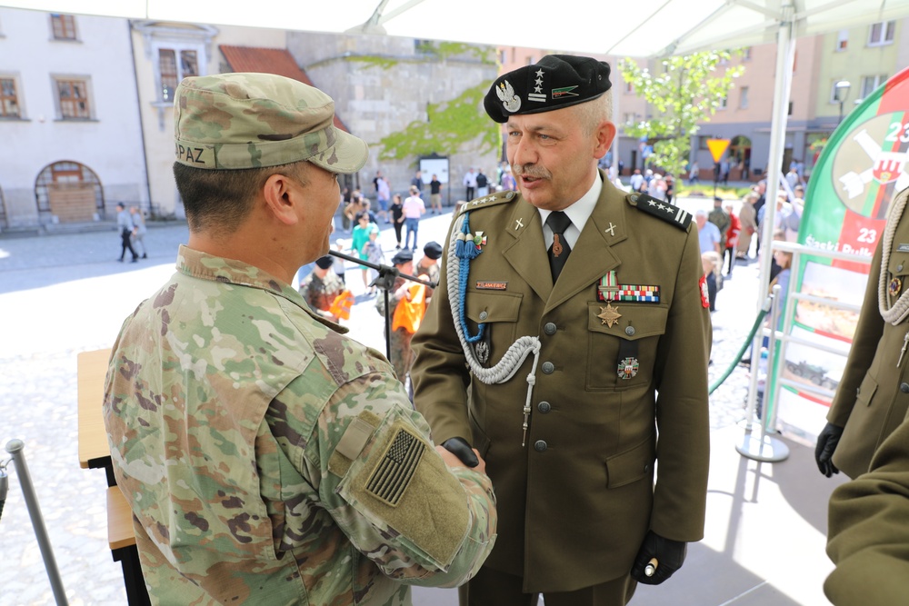 4th Infantry Division leaders join Polish allies for military oath ceremony