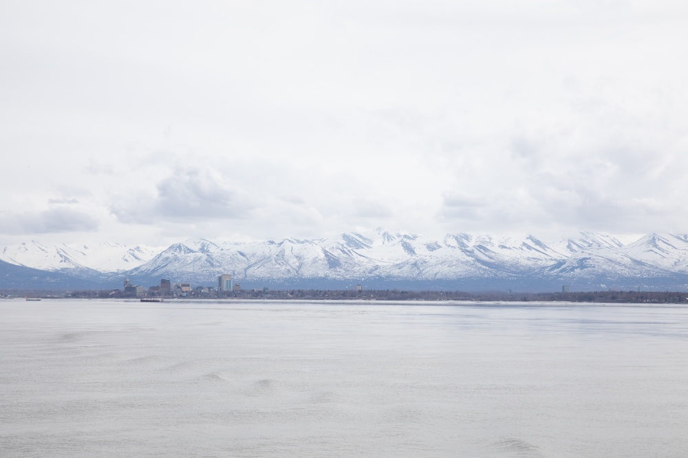 USS Harpers Ferry (LSD 49) departs from Anchorage, Alaska