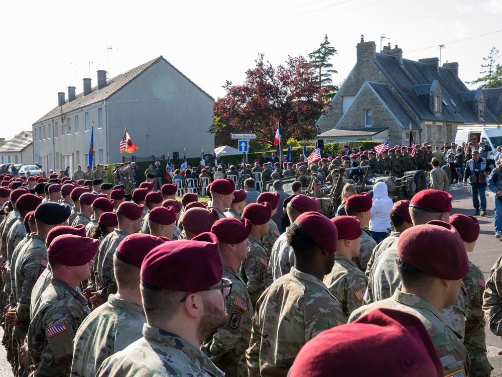 US paratroopers attend D-Day ceremony to honor the fallen