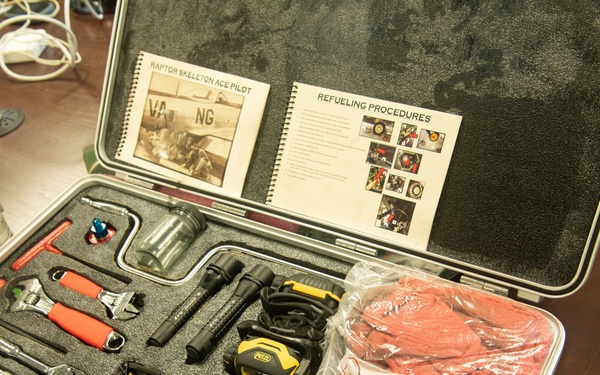 Portable F-22 maintenance kit