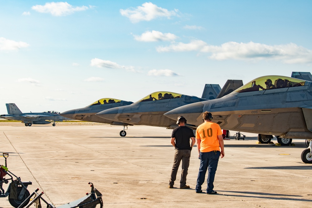 Virginia Airmen work F-22s at Hoodoo Sea