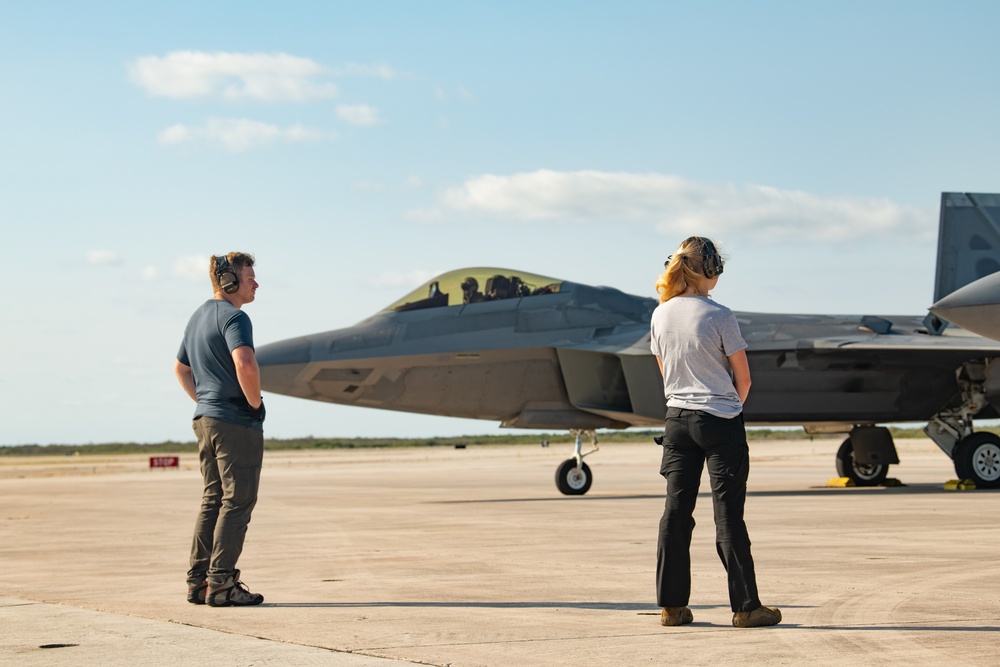 Virginia Airmen work F-22s at Hoodoo Sea