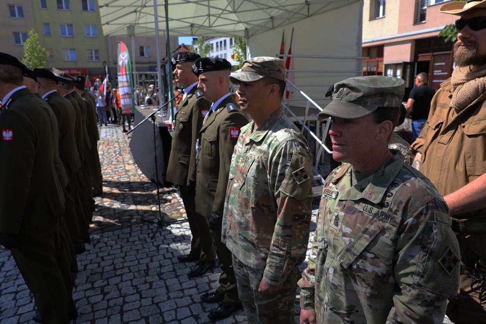 4th Infantry Division leaders join Polish allies for military oath ceremony