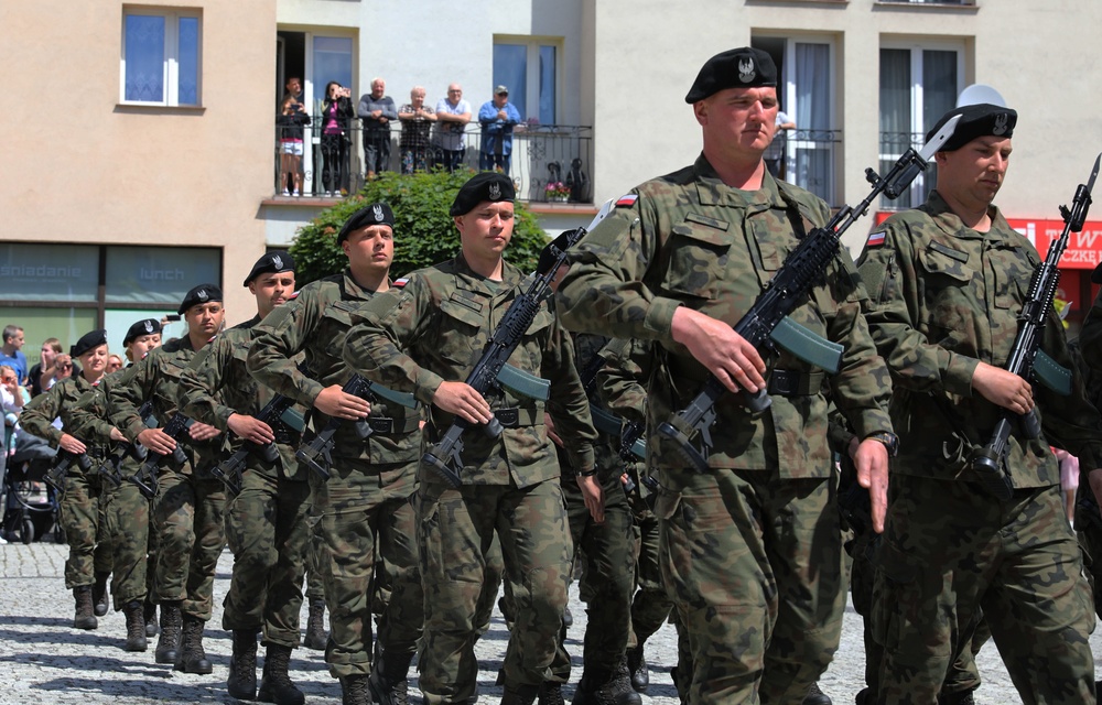 4th Infantry Division leaders join Polish allies for military oath ceremony