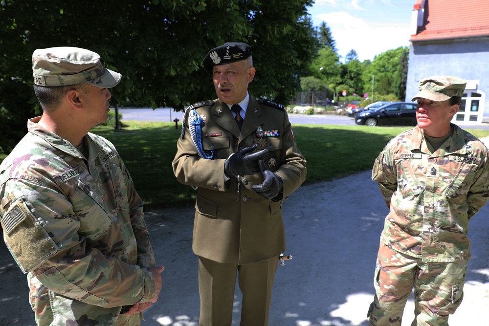 4th Infantry Division leaders join Polish allies for military oath ceremony