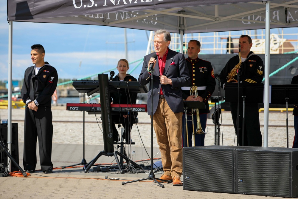 U.S. Naval Forces Europe and Africa Band Holds Public Concert