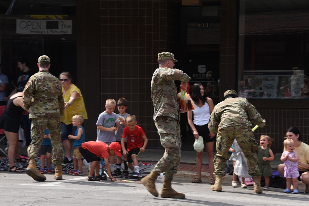 133rd Test Squadron Airmen give treats