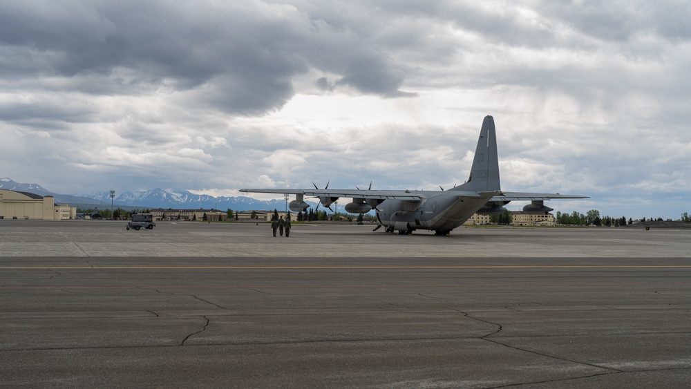 Kodiak Mace 23: VMGR squadrons conduct joint operations with 11th Airborne Division