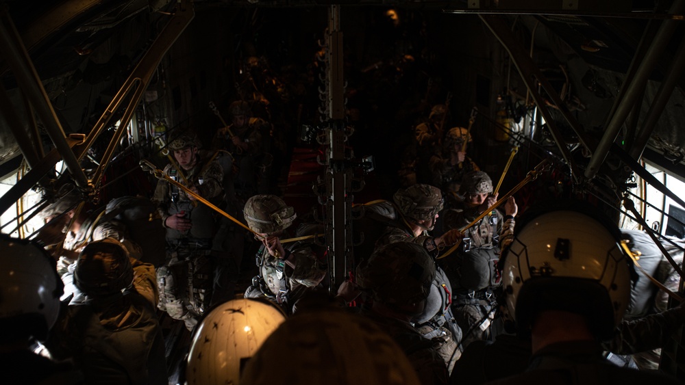 Kodiak Mace 23: VMGR squadrons conduct joint operations with 11th Airborne Division