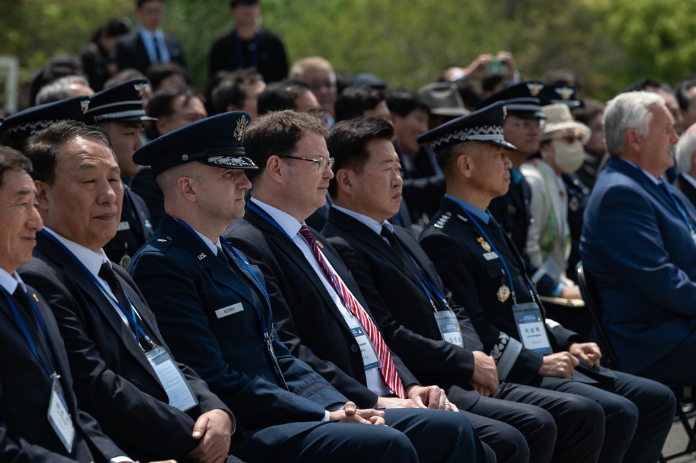 USFK participates in the Commemorative Dean Hess Ceremony, celebrates US-ROK 70-year alliance