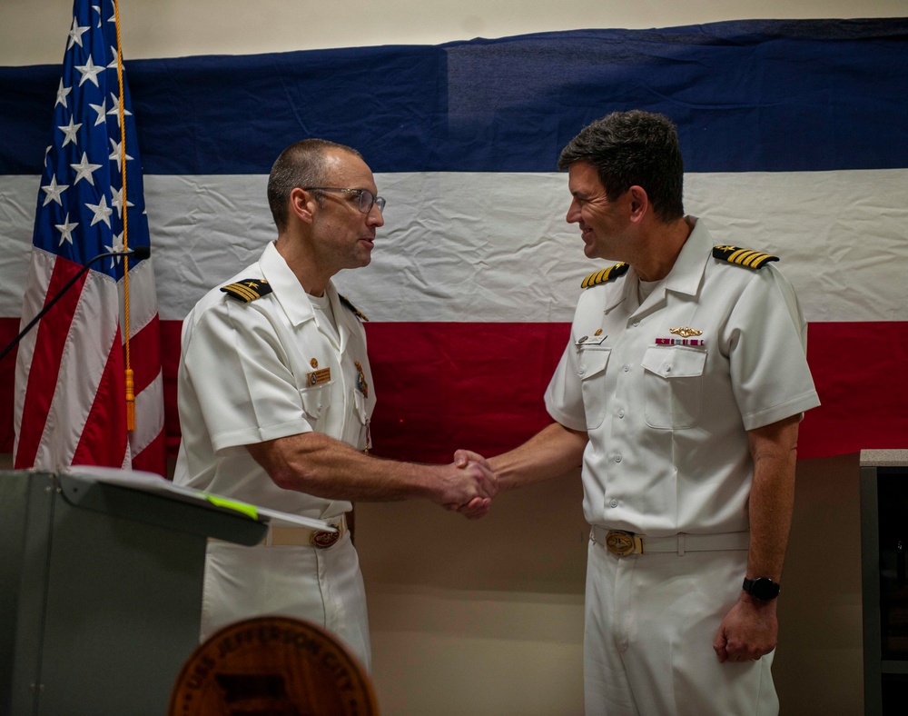 USS Jefferson City Holds Change-of-Command Ceremony