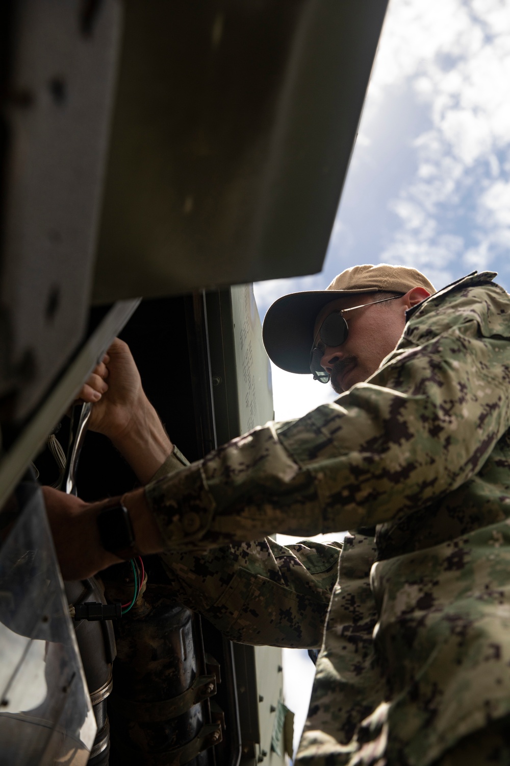 ESL Sailors Assist in Generator Repairs after Typhoon Mawar