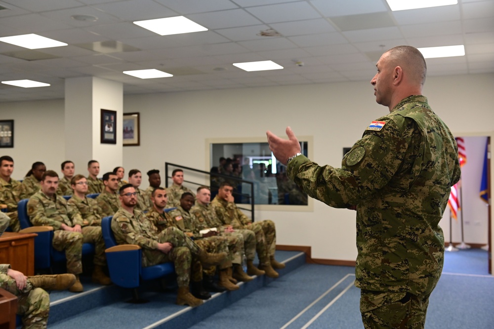 Croatian Armed Forces senior enlisted leader visits Aviano