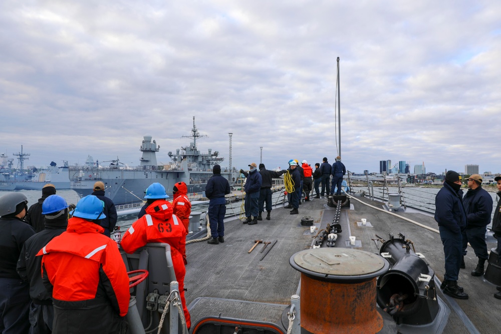 USS Paul Ignatius Arrives in Tallinn, Estonia