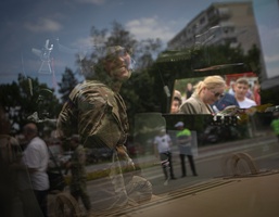 Soldiers set up public display for local Romanians