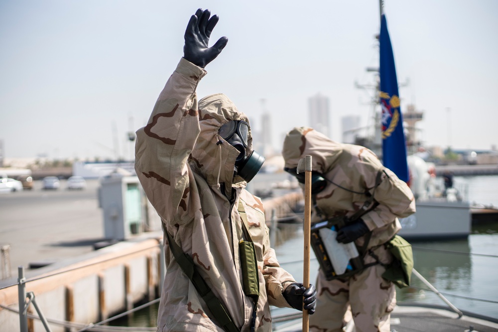 TF 51/5 conducts CBRN SMEE with Royal Bahraini Naval Force