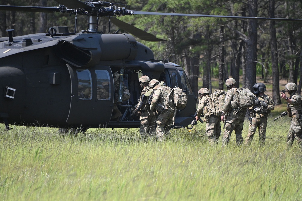 FORT DIX-RANGE 59E 1st Battalion, 175th Infantry air assault training. May 31st, 2023