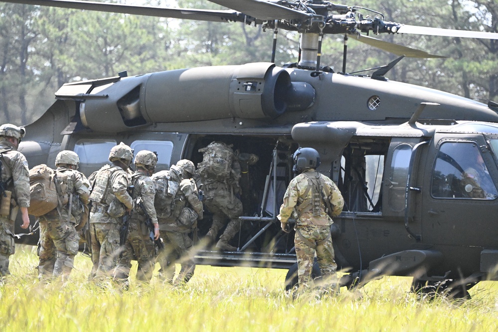 FORT DIX-RANGE 59E 1st Battalion, 175th Infantry air assault training. May 31st, 2023