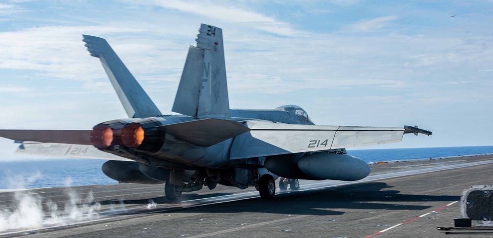 USS Ronald Reagan (CVN 76) conducts flight operations