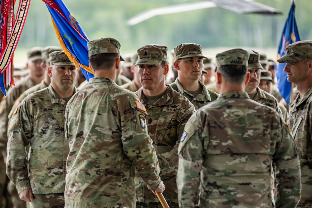 2nd Battalion, 3rd Aviation Regiment &amp; Task Force Knighthawk Change of Command and Assumption of Responsibility