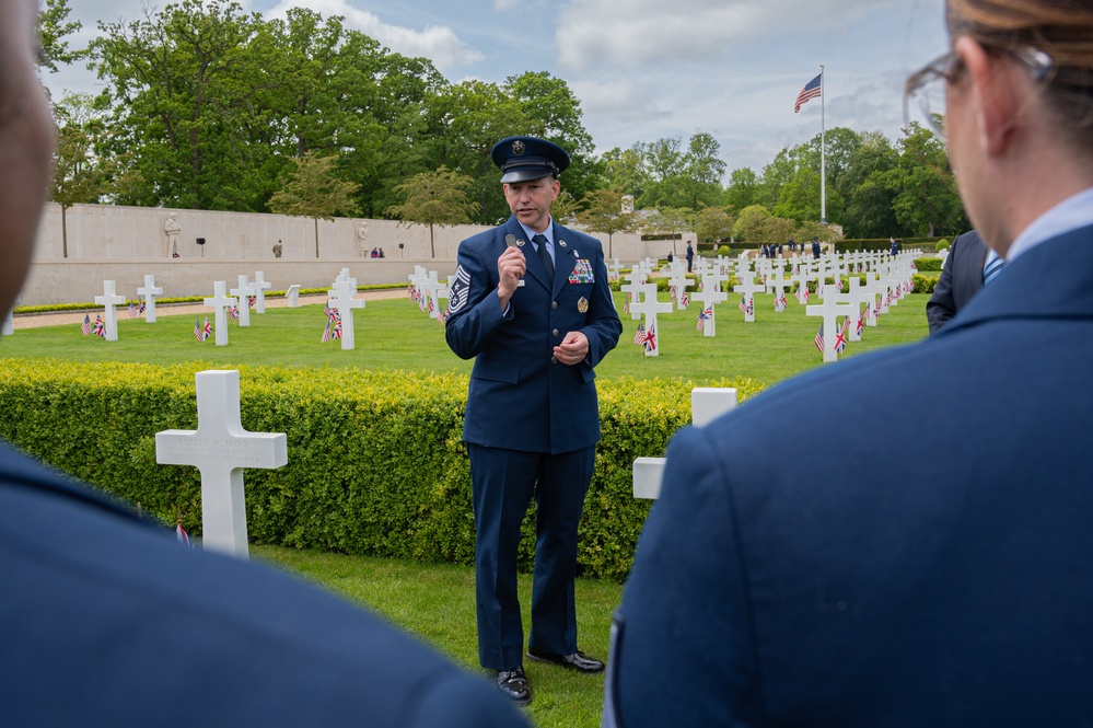 305th AMW Can Do Airmen attend Chelveston Heritage Trip